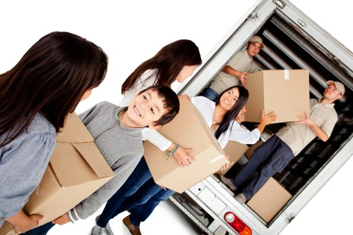 Removal van service in Bishopsgate for local home and office moves