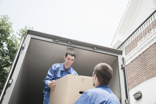 Moving truck service covering Bishopsgate and nearby areas